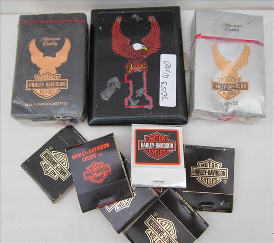 Harley Davidson - Matches cigarettes: Harley Davidson - Matches cigarettes - light and custom blend - un opened and cigarette case