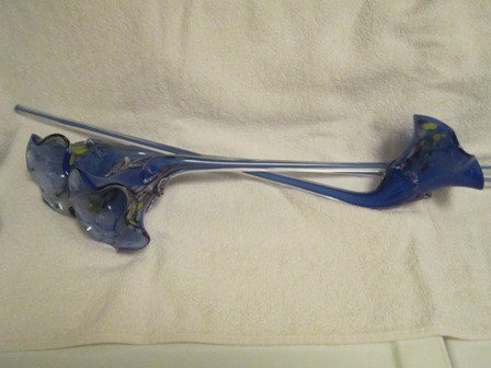 3 pc blown glass long Murano: 3 pc blown glass long Murano style glass flowers - blue with multi colored specks 21 long