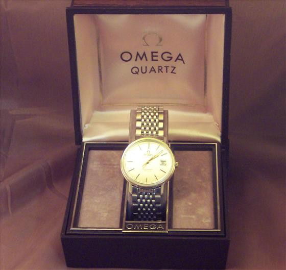 Omega Seamaster Deville Quartz. Original Box: Omega Seamaster Deville Quartz. Original Box