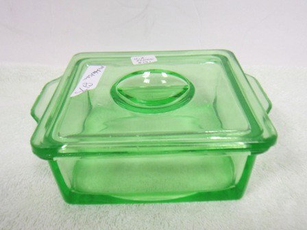 Hazel Atlas Green refrigerator box: Hazel Atlas Green glass refrigerator box with lid 5 square