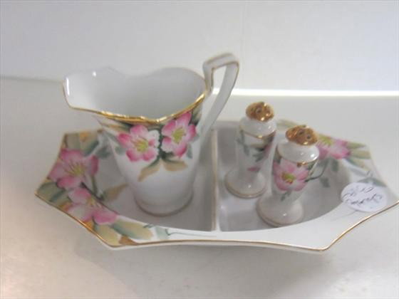 3 pc- Noritake Moss rose: 3 pc- Noritake Moss rose- creamer salt and pepper and divided dish- pink with gold trim