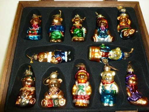 1806: Thomas Pacconi-12 Bear Christmas Ornaments - 1806: Thomas Pacconi-12 Bear Christmas Ornaments