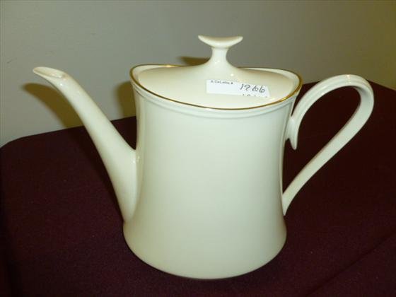 Lenox coffee pot - gold trim: Lenox coffee pot - gold trim - gold mark - 7 tall - excellent