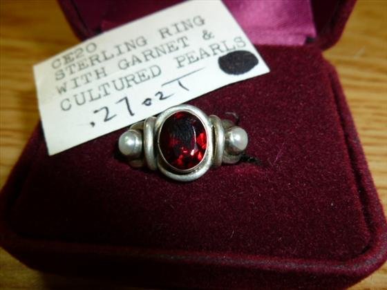 Sterling ring with Garnet and cultured pearls: Sterling ring with Garnet and cultured pearls- . 27 troy oz total-