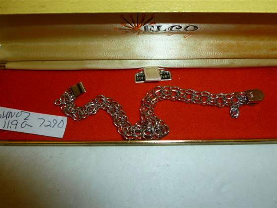 Sterling silver bracelet 11.9 g: Sterling silver bracelet 11.9 grams total in box - Elco jewelry 7 1/2 long triple circles with safety chain