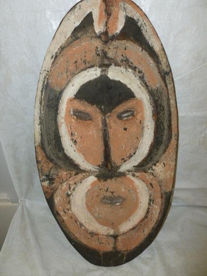 PNG Tribe New Guinea shield wood and local pigments: PNG Tribe New Guinea shield wood and local pigments good condition 22 by 11 1/2 by 2