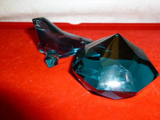 2 piece aqua blue cut crystal walrus and round 8 sided 