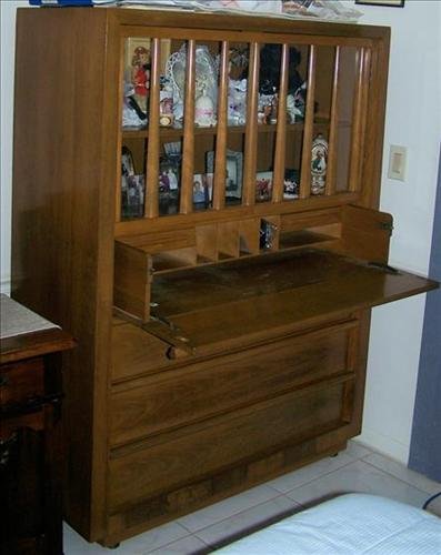 Widdicomb bedroom Secretary by T.H. Robsjohn- Gibbings-: Widdicomb bedroom Secretary by T.H. Robsjohn- Gibbings- Owed by M Younger 1979-1990 gifted to G. Micale-46 by 20 by 63-