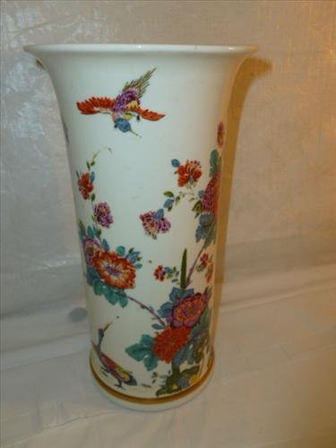 Lenox Saxony vase-1979- colored flowers and birds- 11": Lenox Saxony vase-1979- colored flowers and birds- 11" Meissen style- 24Kt gold trim