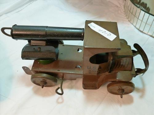 Marx tin wind up toy- USA Army D-105 cannon truck-works: Marx tin wind up toy- USA Army D-105 cannon truck-works- army brown- 8 long