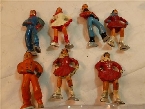 7 lead skaters men and women- Barclay unmarked: 7 lead skaters men and women- Barclay unmarked- LITTLE wear in paint all original 2 1/2"