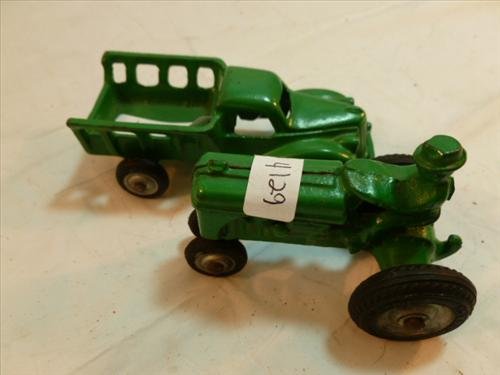 2 Arcade cast iron tractor and truck open sides- green-: 2 Arcade cast iron tractor and truck open sides- green- 3 1/4"- all original- tires good no repaint good condition