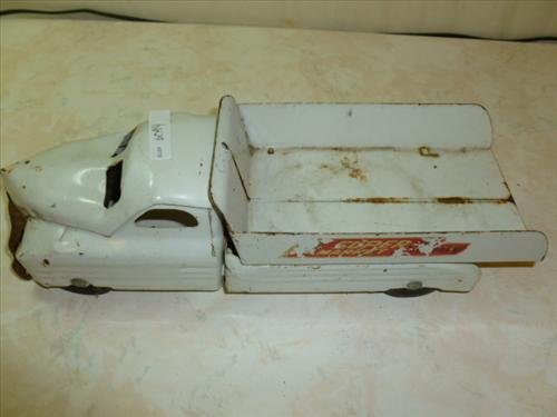 Buddy L Super Market truck- white-rubber: Buddy L Super Market truck- white-rubber wheels-original no repaint-13 long