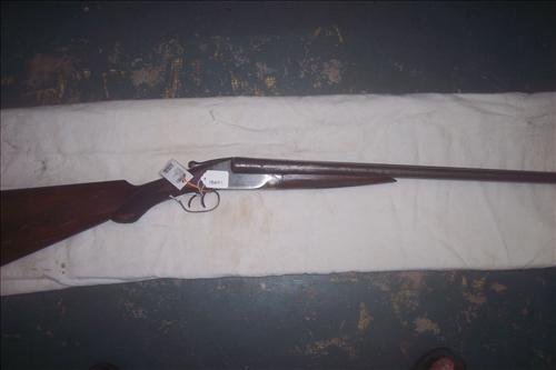 Ithaca Damascus 16 GA double barrel shotgun used: Ithaca Damascus 16 GA side by side double barrel shotgun used