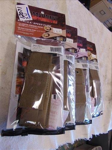 4 Blackhawk Single Pistol Mag Pouches #38CL06CT: 4 Blackhawk Single Pistol Mag Pouches #38CL06CT