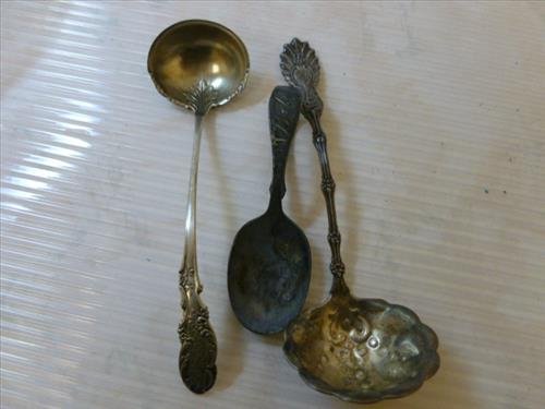 3 pc sterling and plate baby and berry spoons total 22: 3 pc sterling and plate baby and berry spoons total 22 oz. for silver- 3 sizes monogrammed