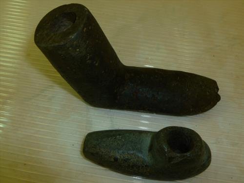 2 Artifacts- pipes from Appalachian Mts.- 3-4 long: 2 Artifacts- pipes from Appalachian Mts.- 3-4 long
