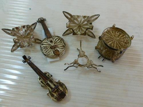 6 pc unmarked 800 silver mini doll house furniture: 6 pc unmarked 800 silver mini doll house furniture- drum with stand- violin guitar and to holders