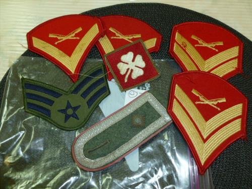 7 assorted military patches- rifle- air force 4 leaf: 7 assorted military patches- rifle- air force 4 leaf clover shoulder appliqué- single and double stripe red blue and green in color