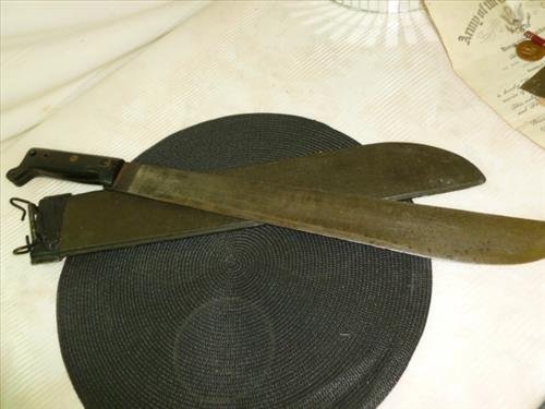 US machete in Army green leather case 1966- missing: US machete in Army green leather case 1966- missing rivets 24" -as is