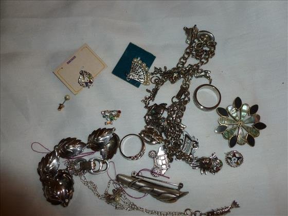 Bag lot misc. silver and silver tone jewelry-pins rings (1 of 1)