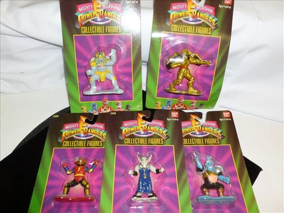 5 pc Mighty Morphin Power Rangers and Evil Space Aliens (1 of 1)