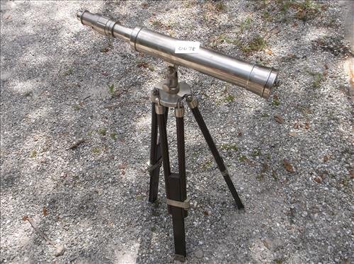 VINTAGE TELESCOPE ON WOOD TRIPOD (1 of 1)
