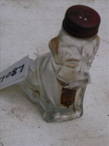 SMALL VINTAGE CLEAR GLASS PUPPY DOG BOTTLE: SMALL VINTAGE CLEAR GLASS PUPPY DOG BOTTLE W/METAL SHAKER TOP-3 1/2"H SWEET CONCORD/COHODAS