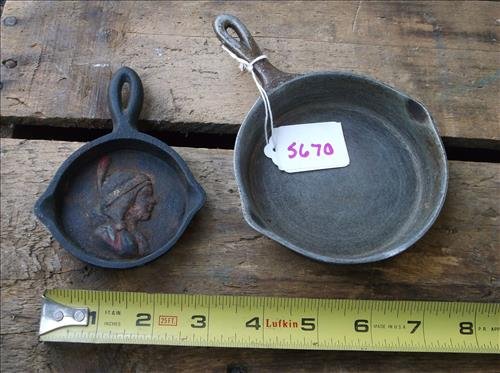 2 SMALL SKILLETS-SUPER MAID COOK WARE&J WRIGHT INDIAN: 2 SMALL SKILLETS-SUPER MAID COOK WARE & CAST IRON JOHN WRIGHT INDIAN