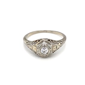 18K White Gold Art Deco Diamond Ring