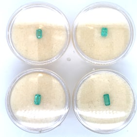 Lot of 4 Loose Emerald - 0.87CTW
