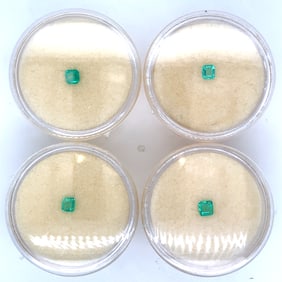Lot of 4 Loose Emerald - 0.64CTW