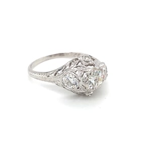 Art Deco 0.91ct Diamond Ring in Platinum