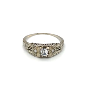 1920s Art Deco Emerald Cut Diamond Ring