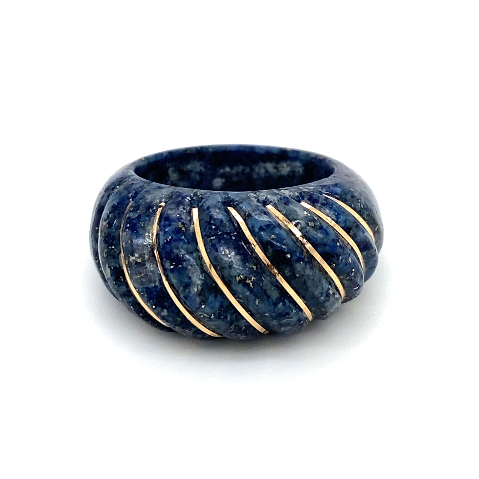 Vintage Carved Lapis Lazuli Scalloped Ring in 14K Yellow Gold (1 of 8)