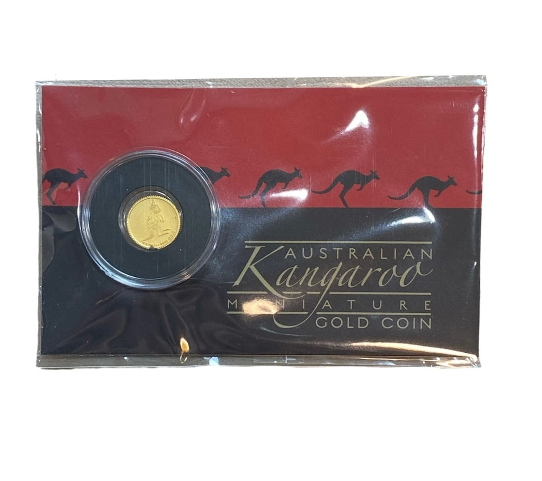 2016 Australia Kangaroo $2 Coin in .9999 Gold: 2016 Australia Kangaroo $2 Coin in .9999 Gold, 0.5 g, Sealed Assay Card, Important: Sold as is