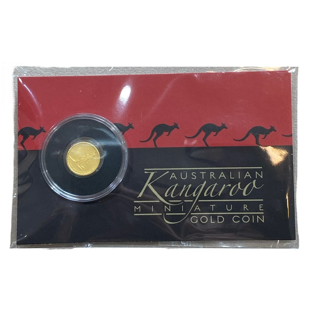 2016 Australia Kangaroo $2 Coin in .9999 Gold: 2016 Australia Kangaroo $2 Coin in .9999 Gold, 0.5 g, Sealed Assay Card, Important: Sold as is