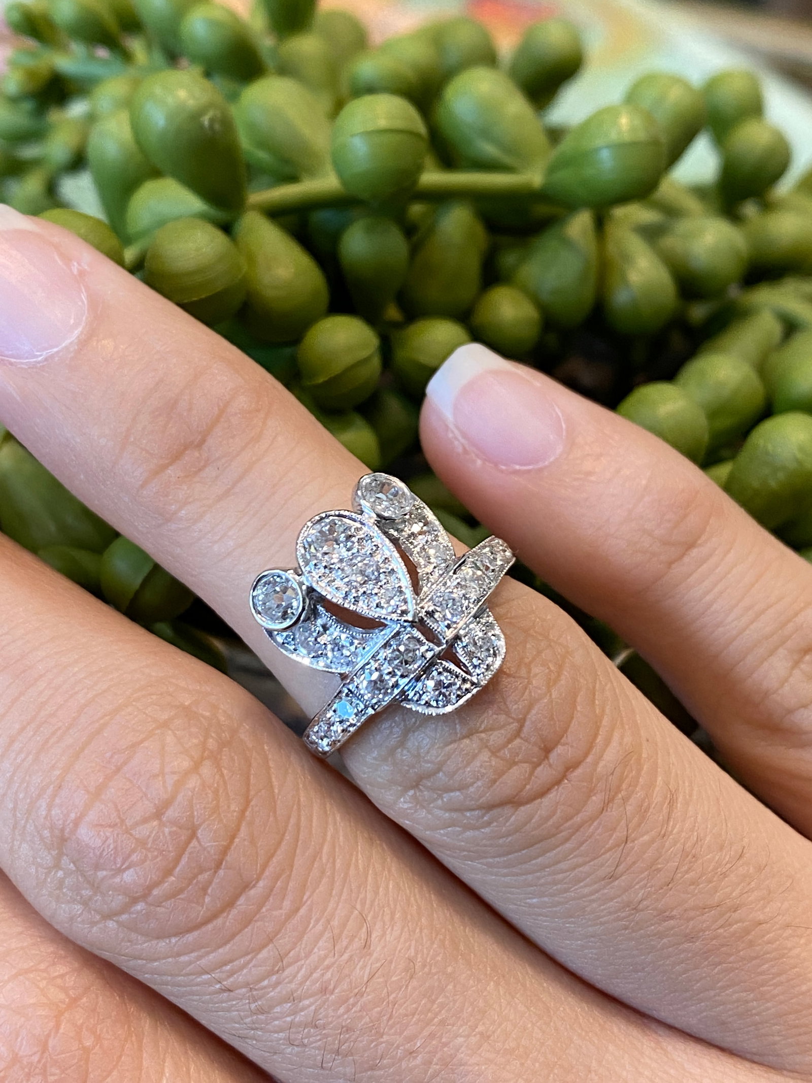 Art Deco Diamond Ring in Platinum: Metal type: Platinum, Diamond details: 1.50 cts, VS-SI, Size: 4.75, Weight: 4.8 g