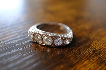 Antique Estate Diamond Ring in Platinum