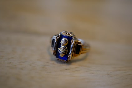 Estate Vintage Josten Class Ring in 10K Yellow Gold