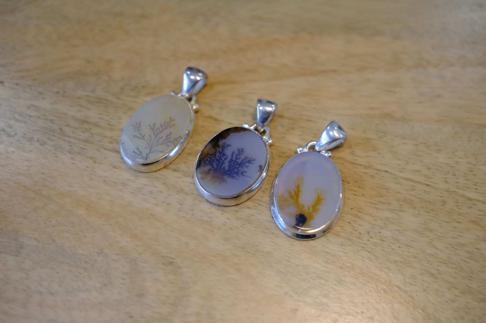 Lot of Three Agate Pendants in Sterling Silver (1 of 5)