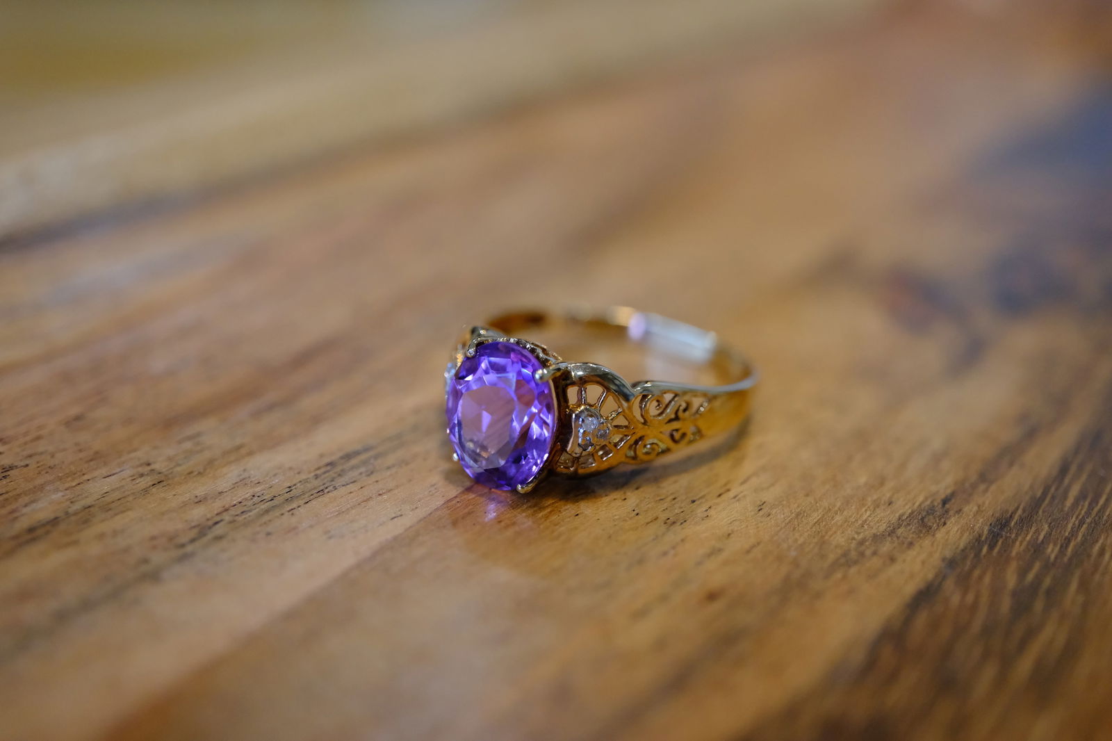 Filigree Amethyst and Diamond Ring in 14K Yellow Gold (1 of 8)