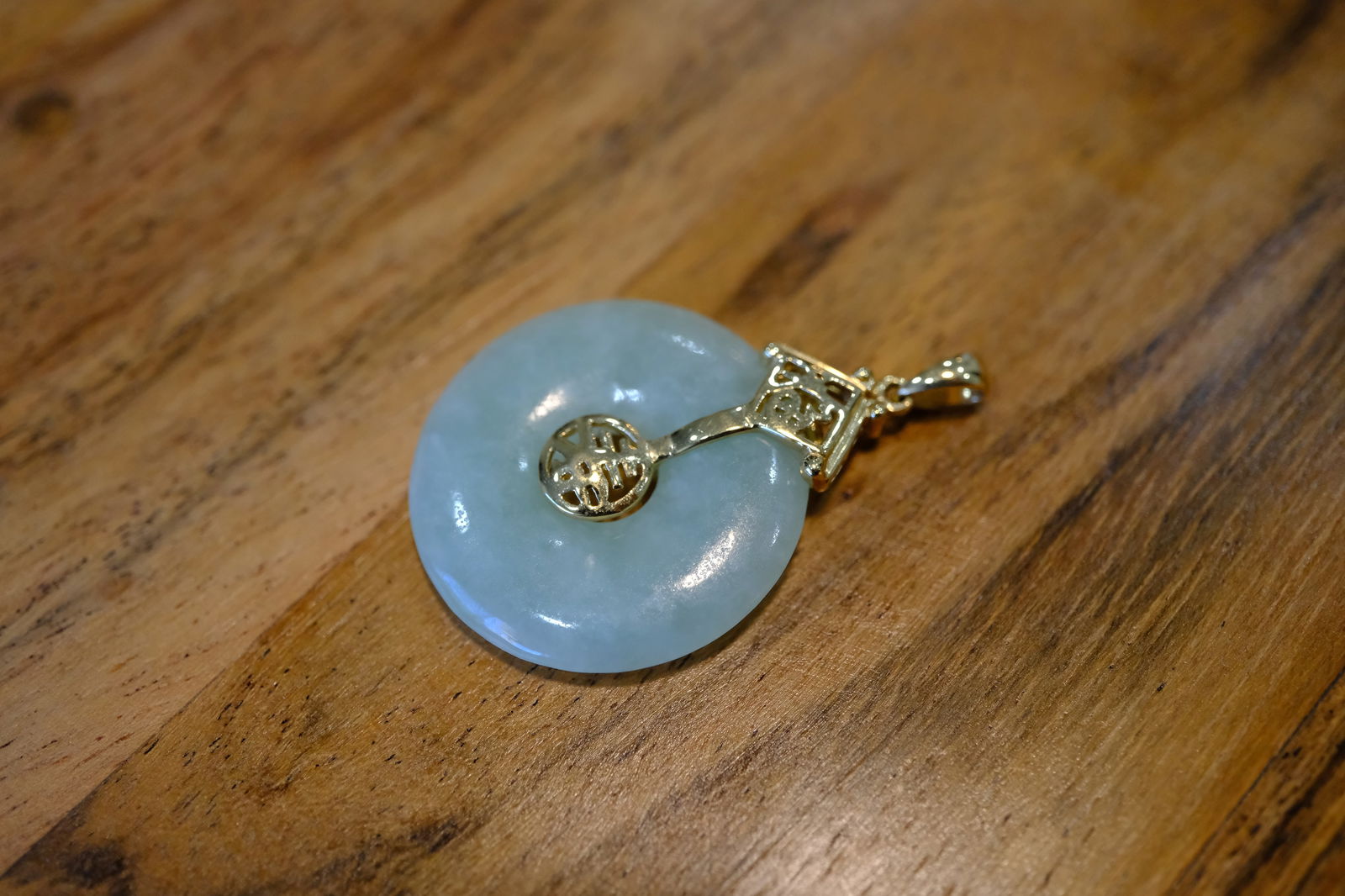 Estate Jadeite Jade Bi Disc Pendant in 10K Yellow Gold (1 of 7)