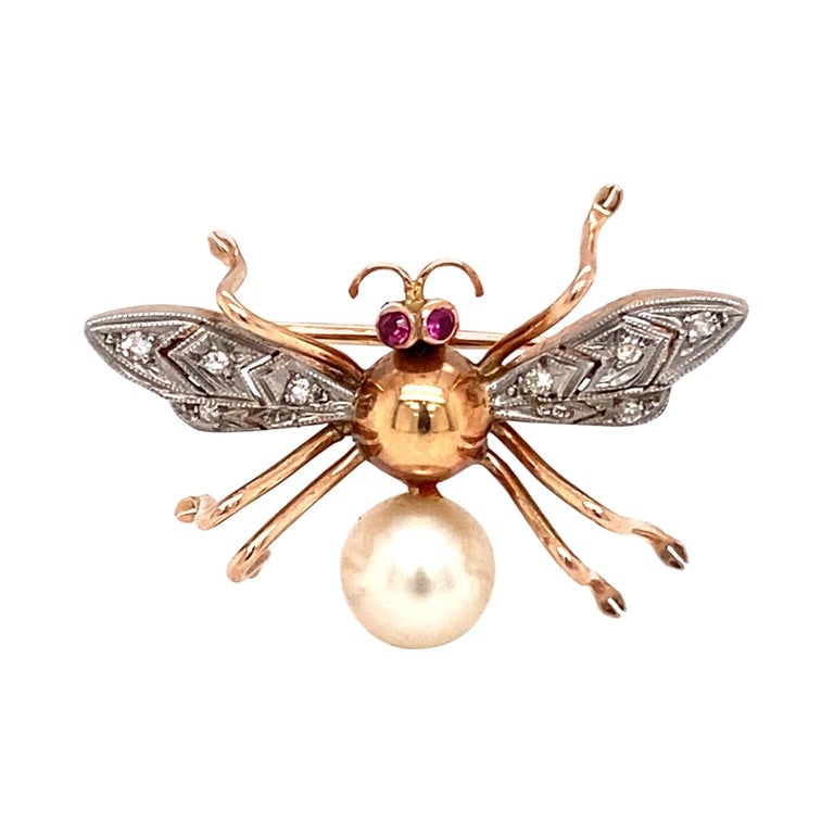 1950s Diamond and Pearl Bee Brooch Pin in 14 Karat Rose Gold and Platinum (1 of 10)