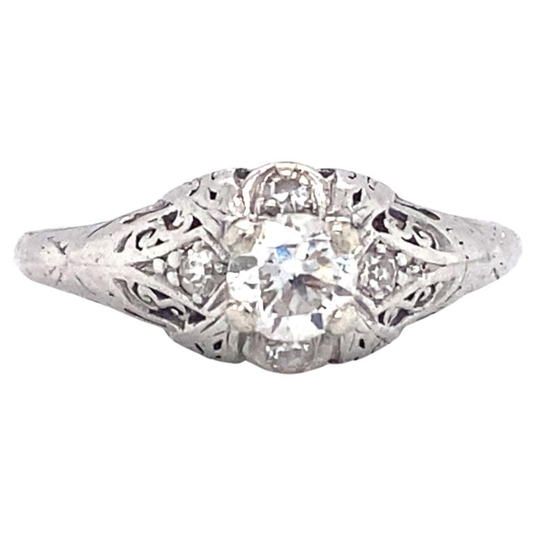 Circa 1920s 0.33 Carat Diamond Engagement Ring in Platinum (1 of 5)