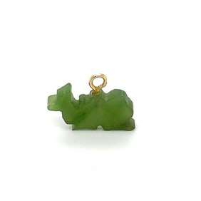 1950s Jade Camel Charm Pendant 14 Karat Yellow Gold