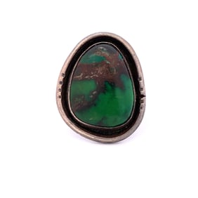 Estate Vintage Native American Turquoise Ring in Sterling Silver
