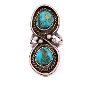 Vintage Native American Turquoise Ring in Sterling Silver