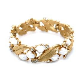 Vintage Trifari Faux Pearl and Rhinestone Leaf Bracelet in Gold tone