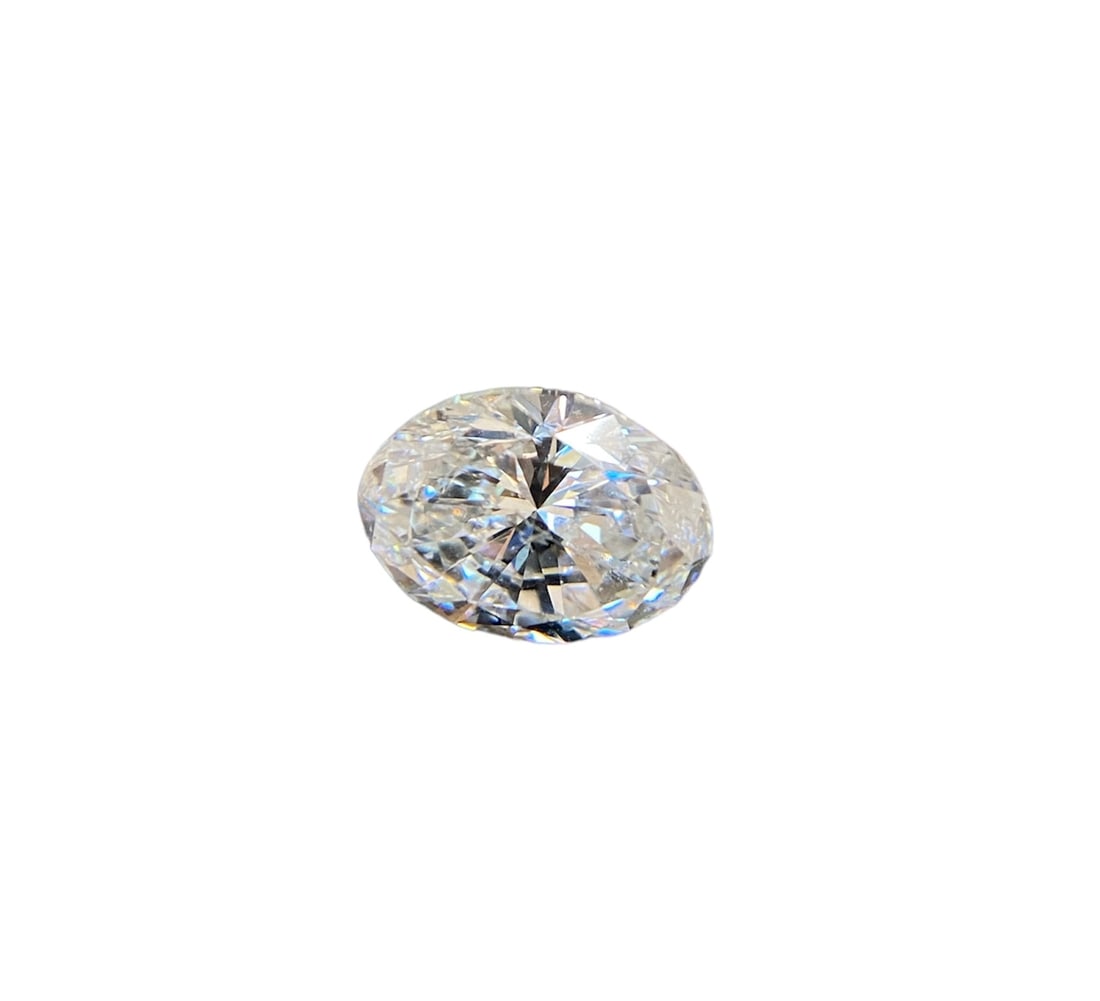 GIA Certified 1.50 Carats Oval Brilliant Loose Diamond (1 of 10)